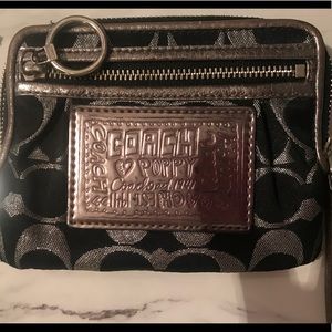 Coach poppy wristlet